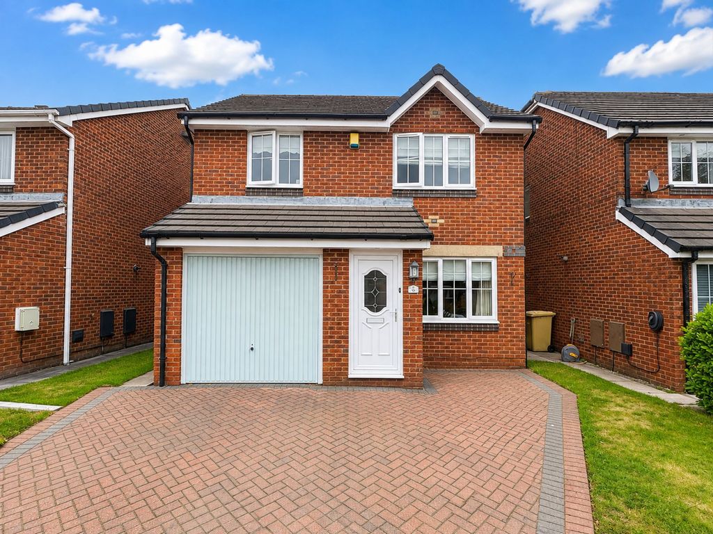 Property photo 1 of 17 External