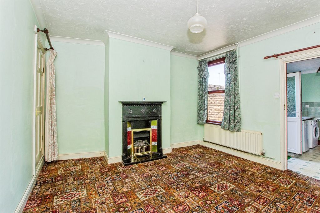 Property photo 3 of 17