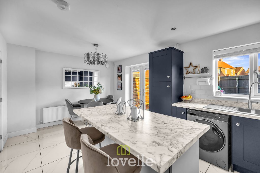 Property photo 3 of 27