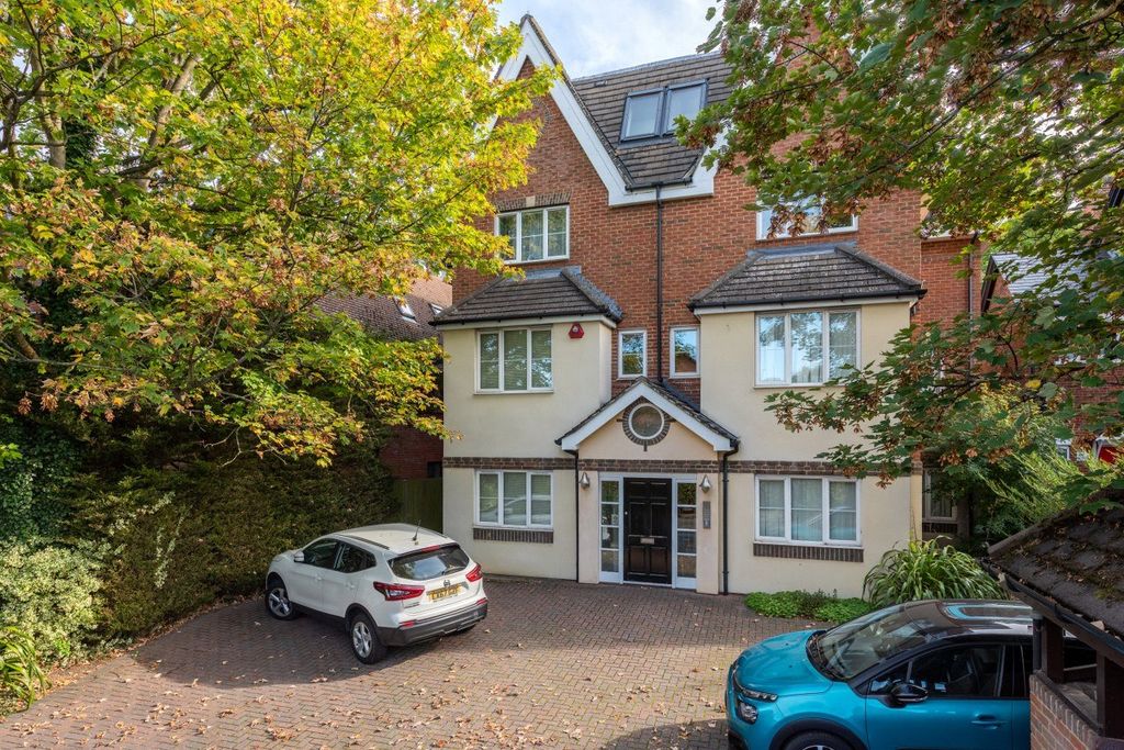 Property photo 2 of 14 Picture No. 16