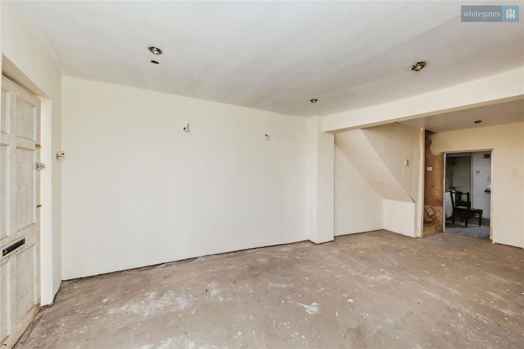 Property photo 3 of 11 Picture No. 16