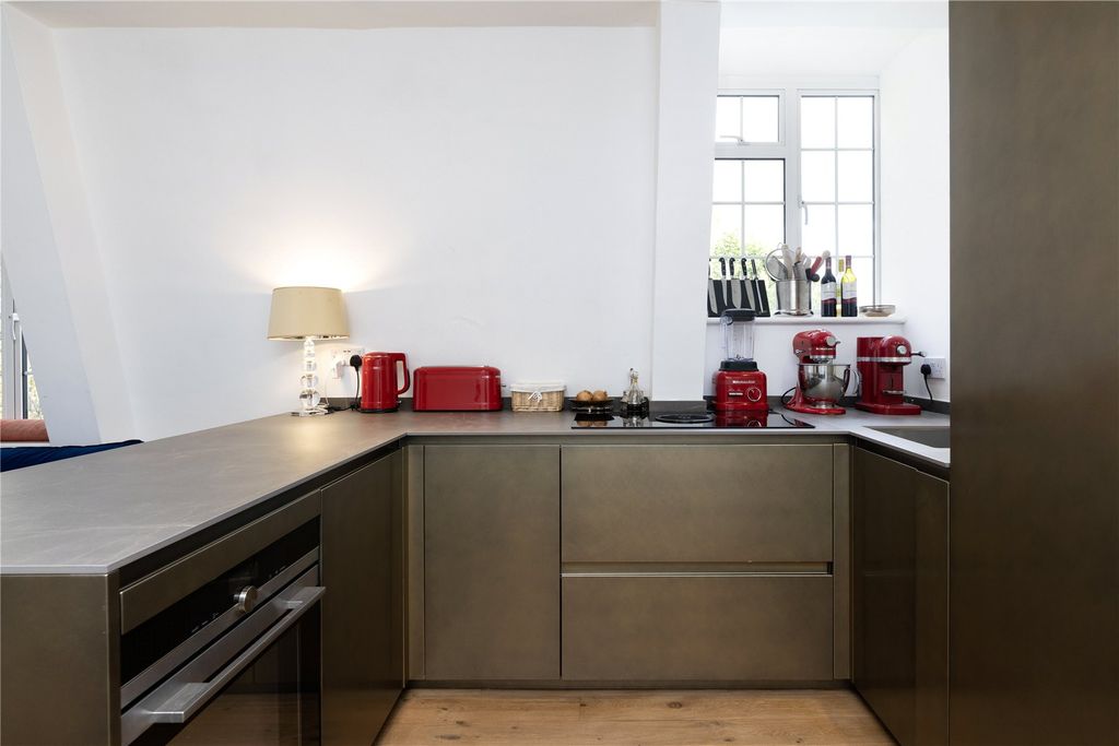 Property photo 3 of 13 Kitchen