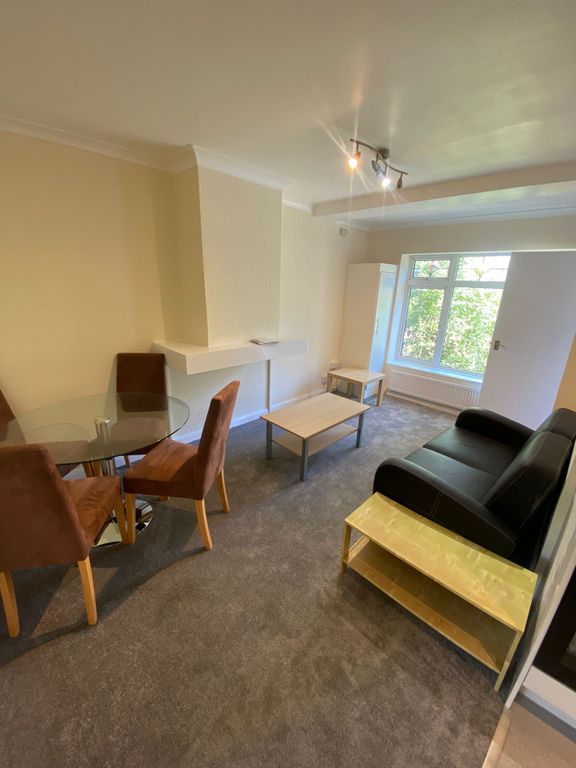 Property photo 3 of 8