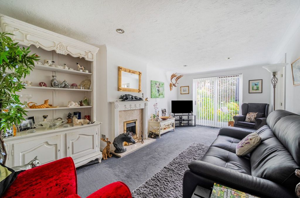 Property photo 2 of 15