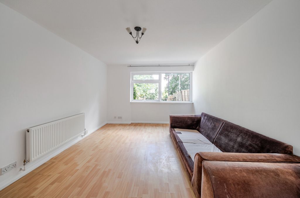 Property photo 2 of 13 14-6A7356Bacedff-...