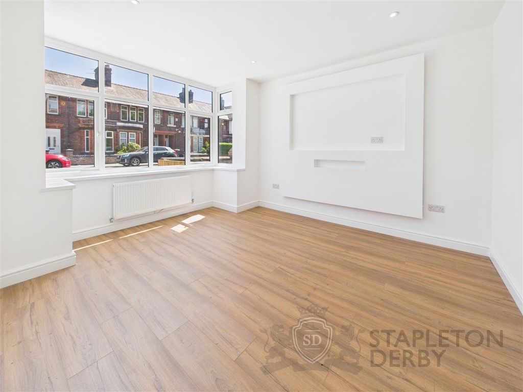 Property photo 3 of 14 Cam04645G0-Pr0040-Still009.Jpg
