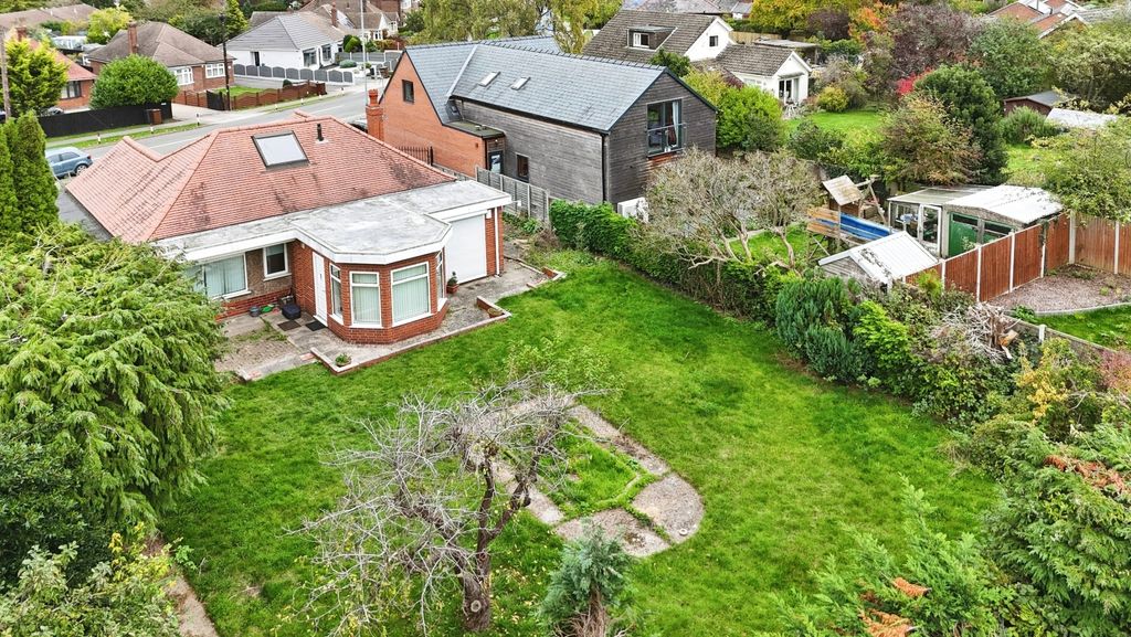 Property photo 2 of 19 4620093