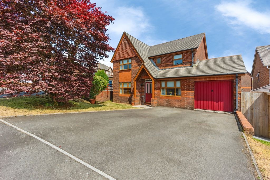Property photo 1 of 21 Pbox-Img.Jpg
