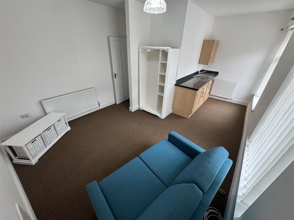 Property photo 2 of 14 Bright Lounge Area With Sofa And Kitchenette...