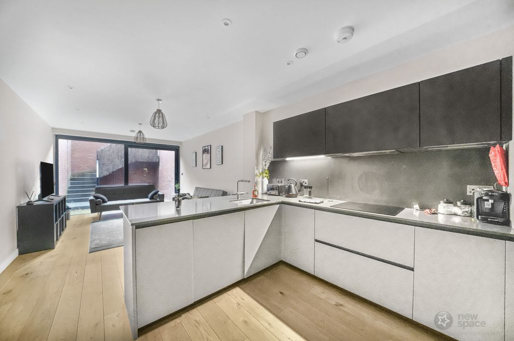 Property photo 1 of 17 Photo 1