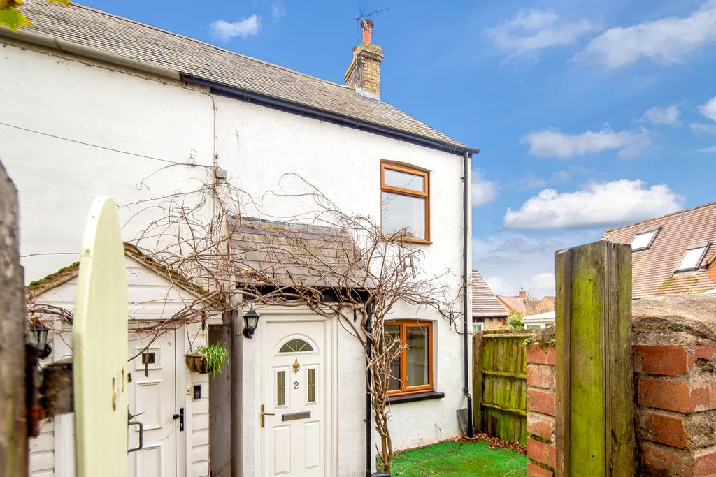 Property photo 1 of 18 Front