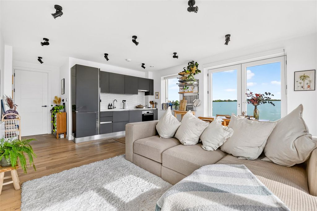Property photo 2 of 21 20.Jpg