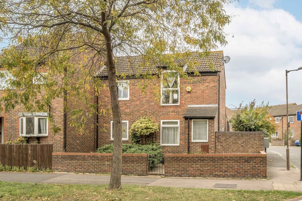 Property photo 1 of 8