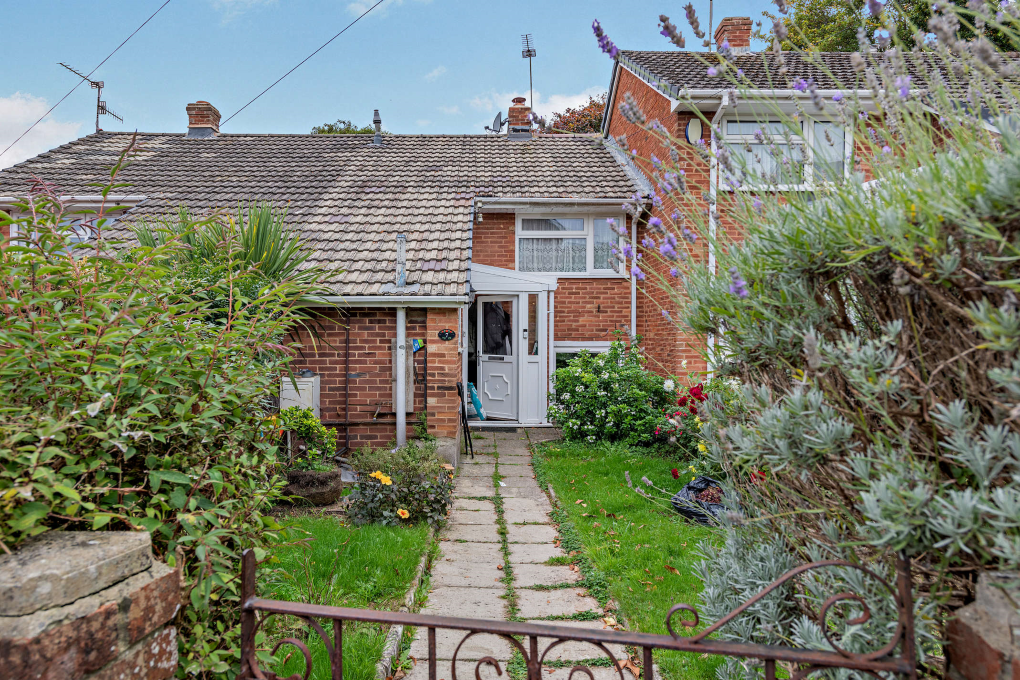 Property photo 1 of 8