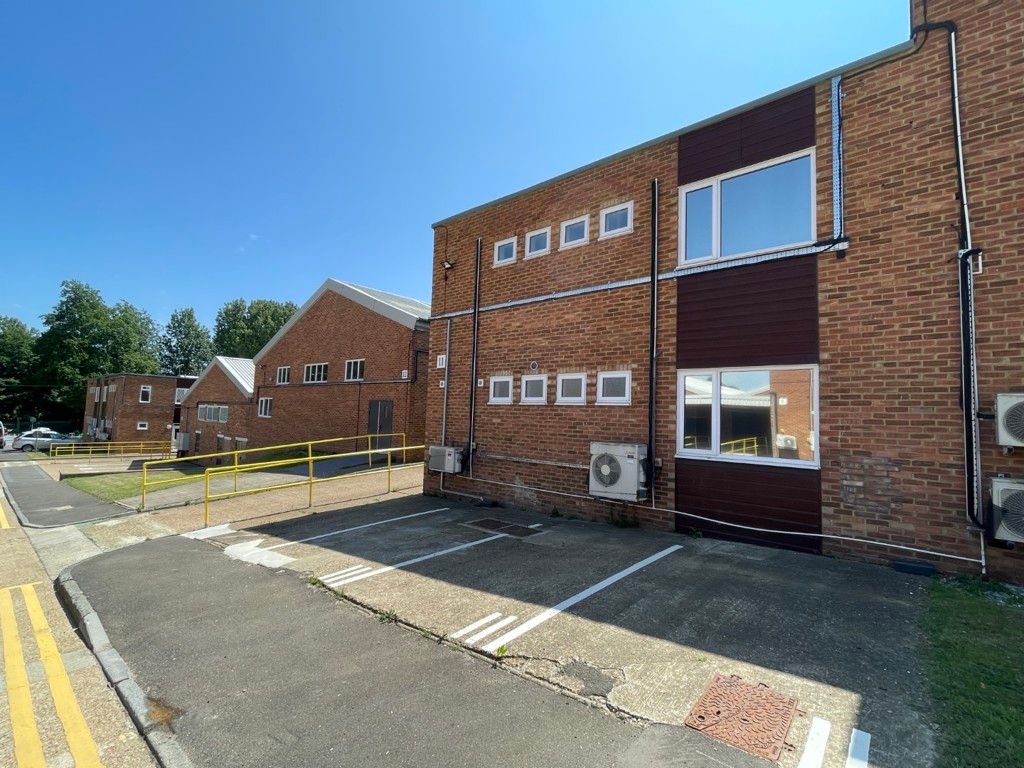 Property photo 2 of 9 Photo 2