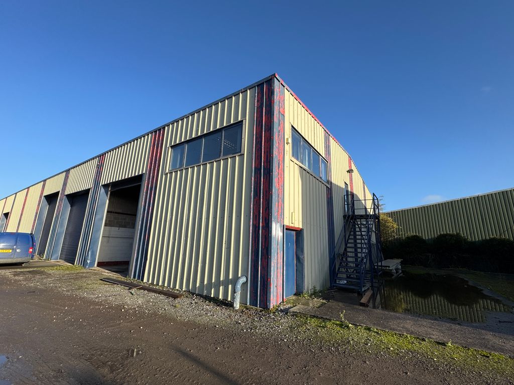 Property photo 1 of 6