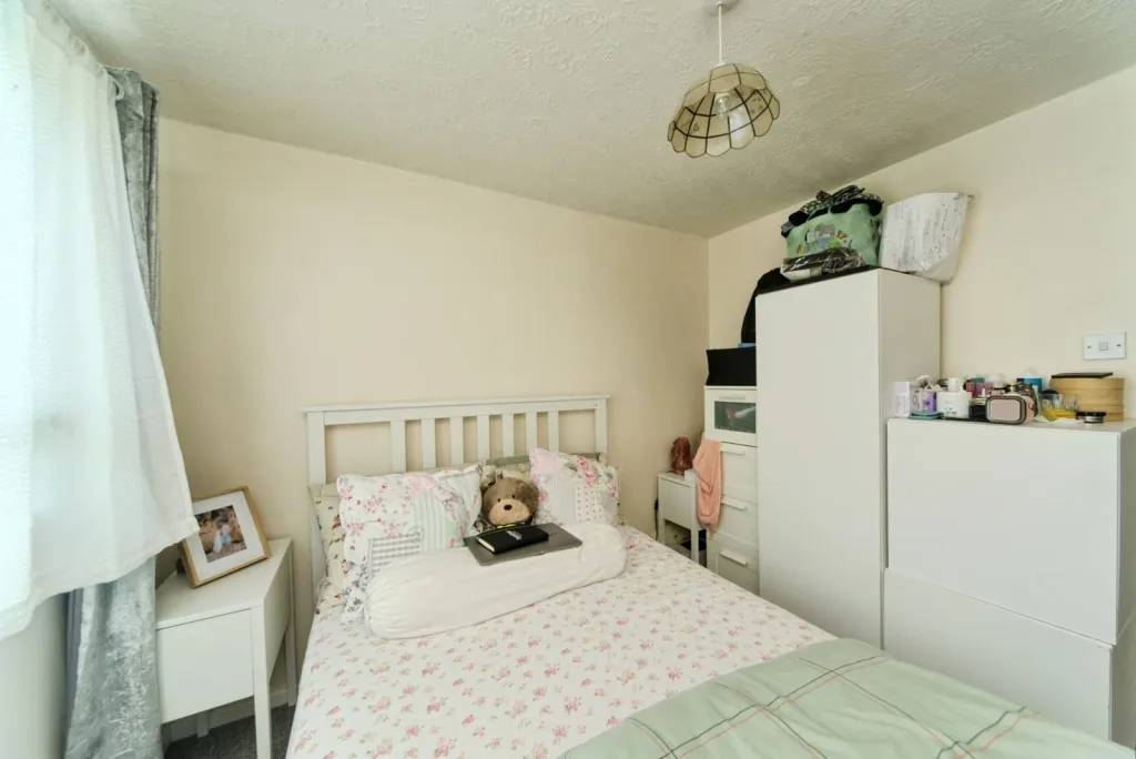 Property photo 2 of 6