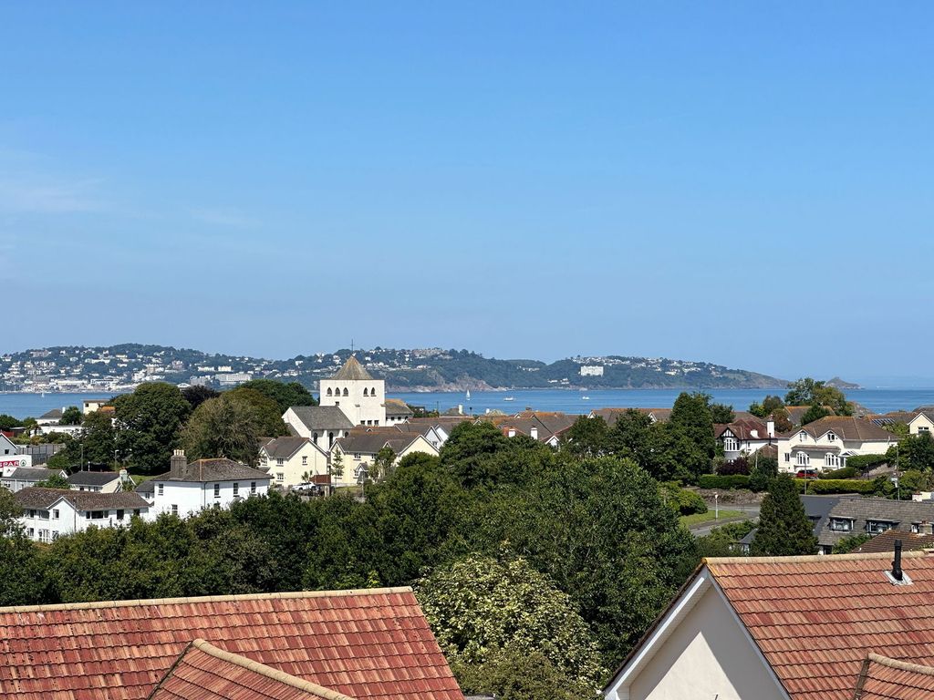 Property photo 3 of 26