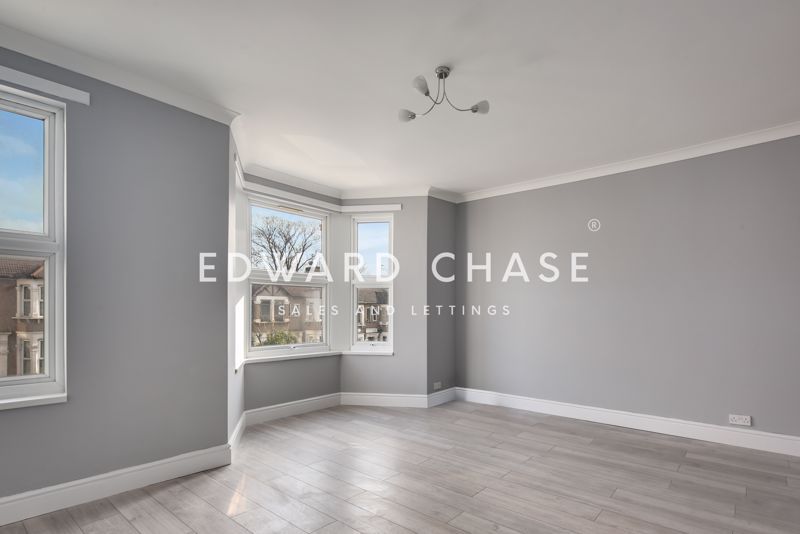 Property photo 2 of 12 Photo 7