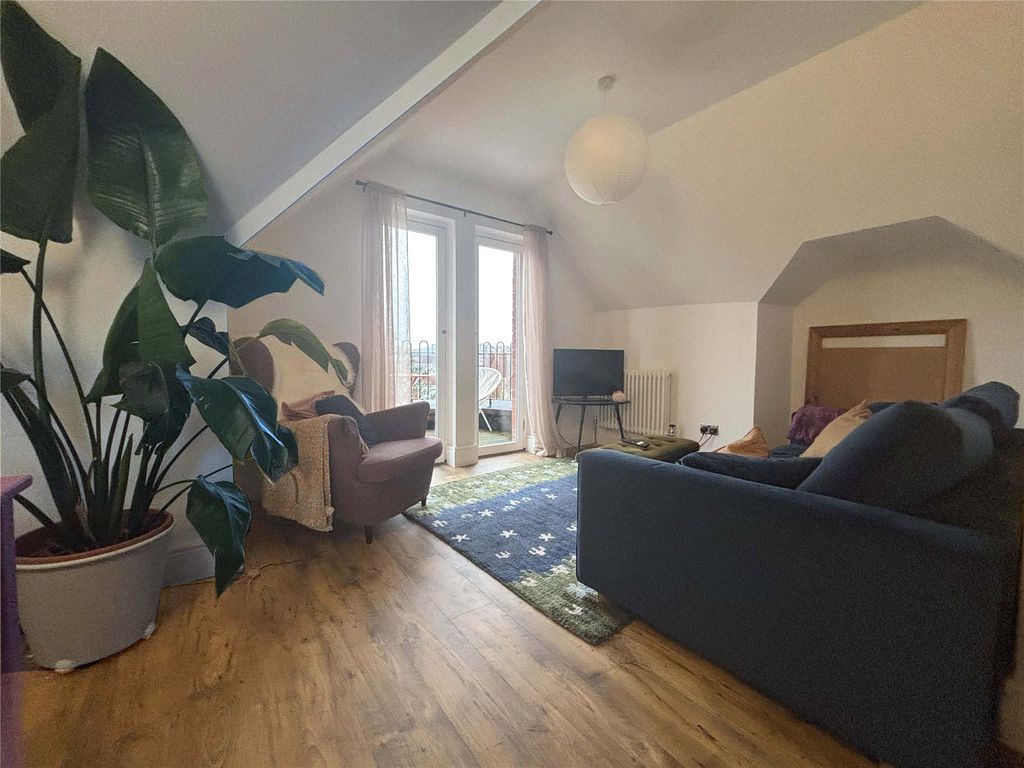 Property photo 3 of 16 Living Room