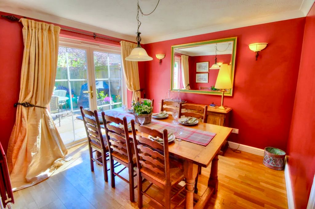 Additional image 4 of 5 bed detached house for saleTylston Meadow, Liphook GU30