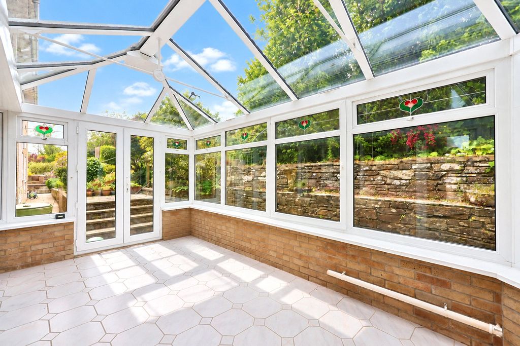 Property photo 3 of 12 Picture No. 29