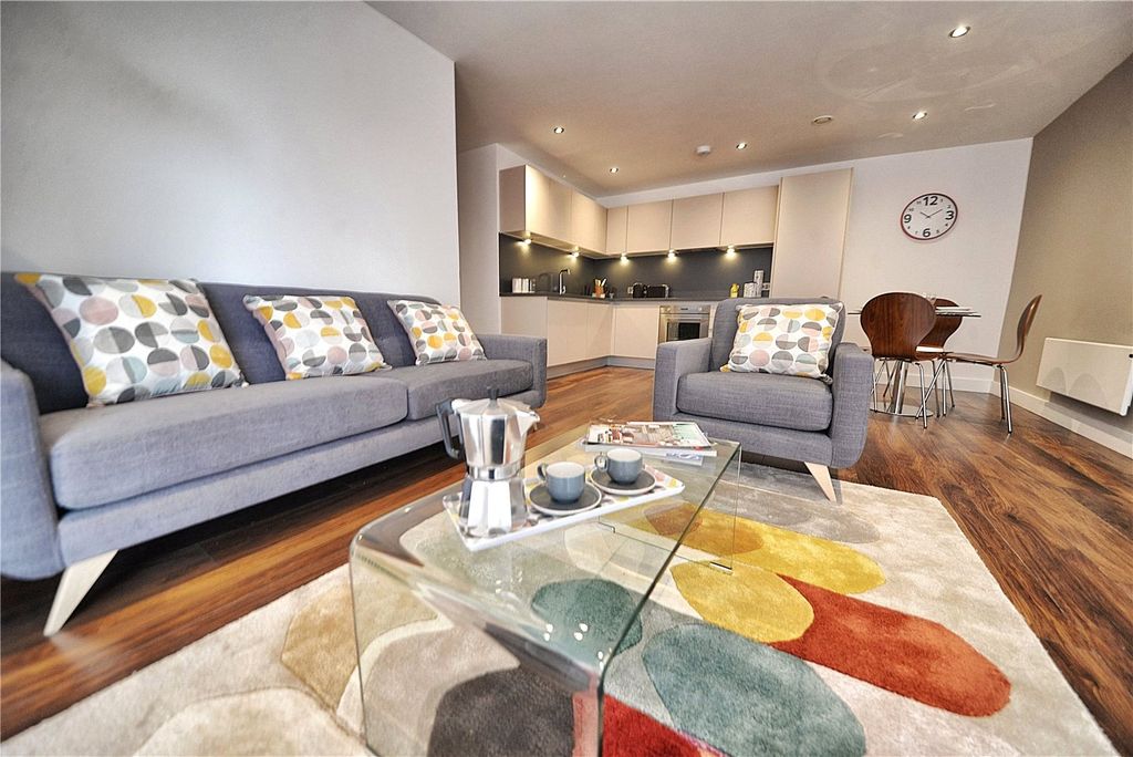 Property photo 3 of 14 Picture No. 10