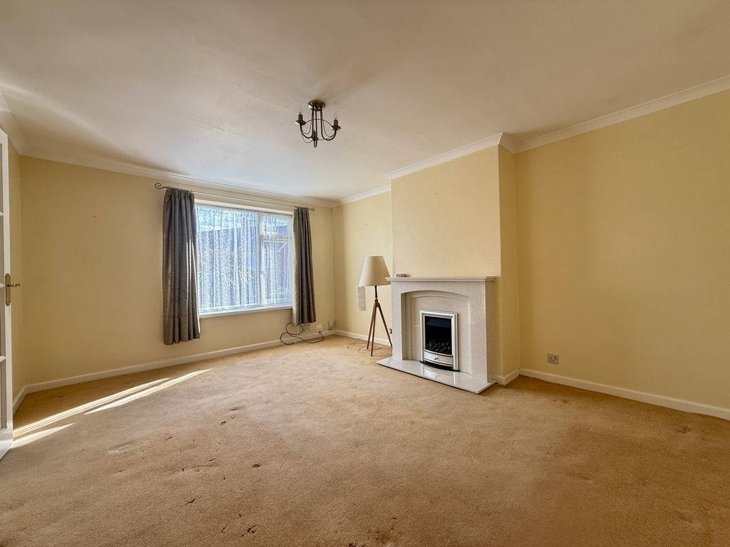Property photo 2 of 21 Photo 3