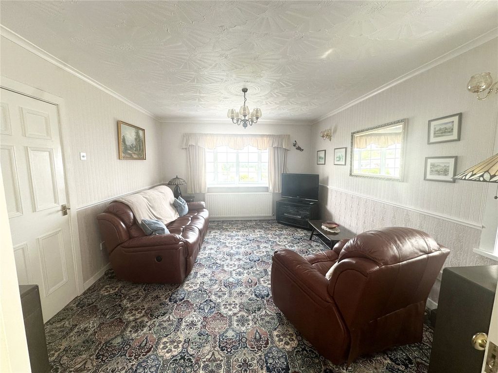 Property photo 3 of 22 Picture No. 40