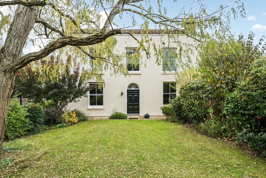 Property photo 1 of 22