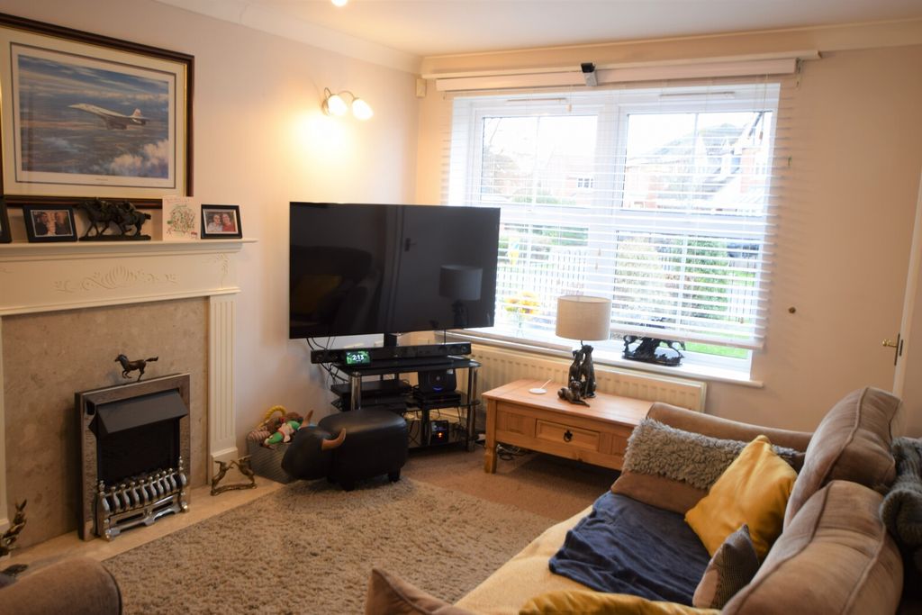 Property photo 2 of 8 Picture No. 07