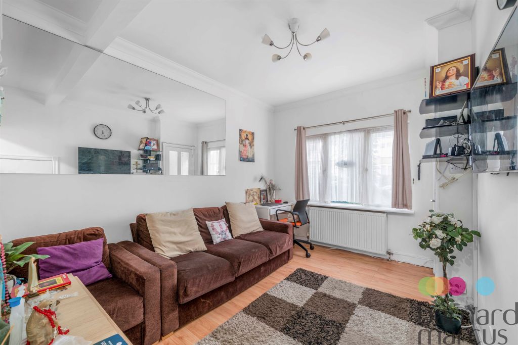 Property photo 3 of 13