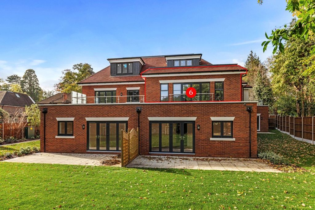 Property photo 3 of 10 Picture No. 27