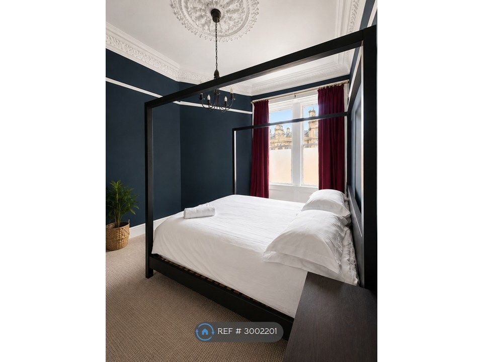 Property photo 1 of 7 Bedroom 1