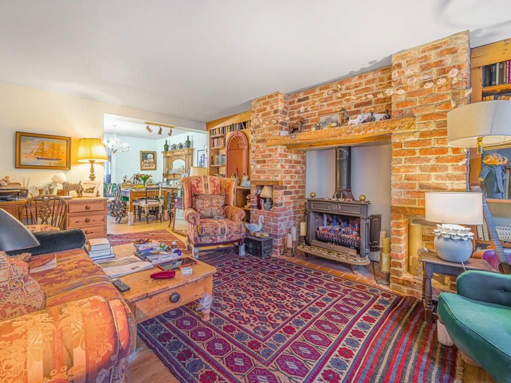 Property photo 3 of 17