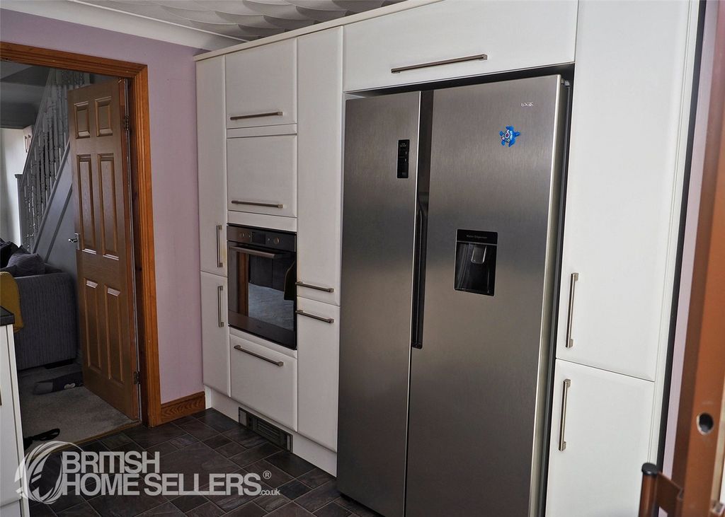 Property photo 3 of 21 Picture No. 22