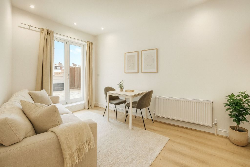 Property photo 2 of 10 Picture No. 23