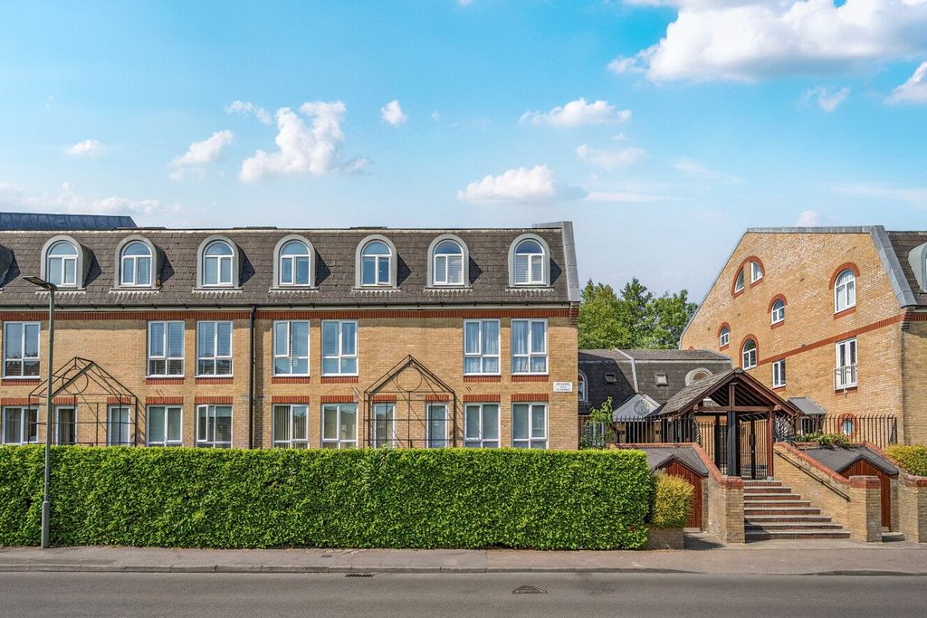 Property photo 1 of 15 Picture No. 05