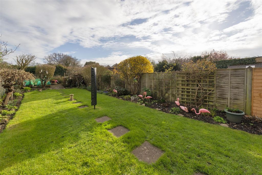 Property photo 2 of 13 12Whetstead13.Jpg