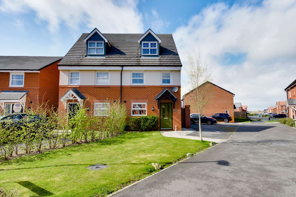 Property photo 1 of 30