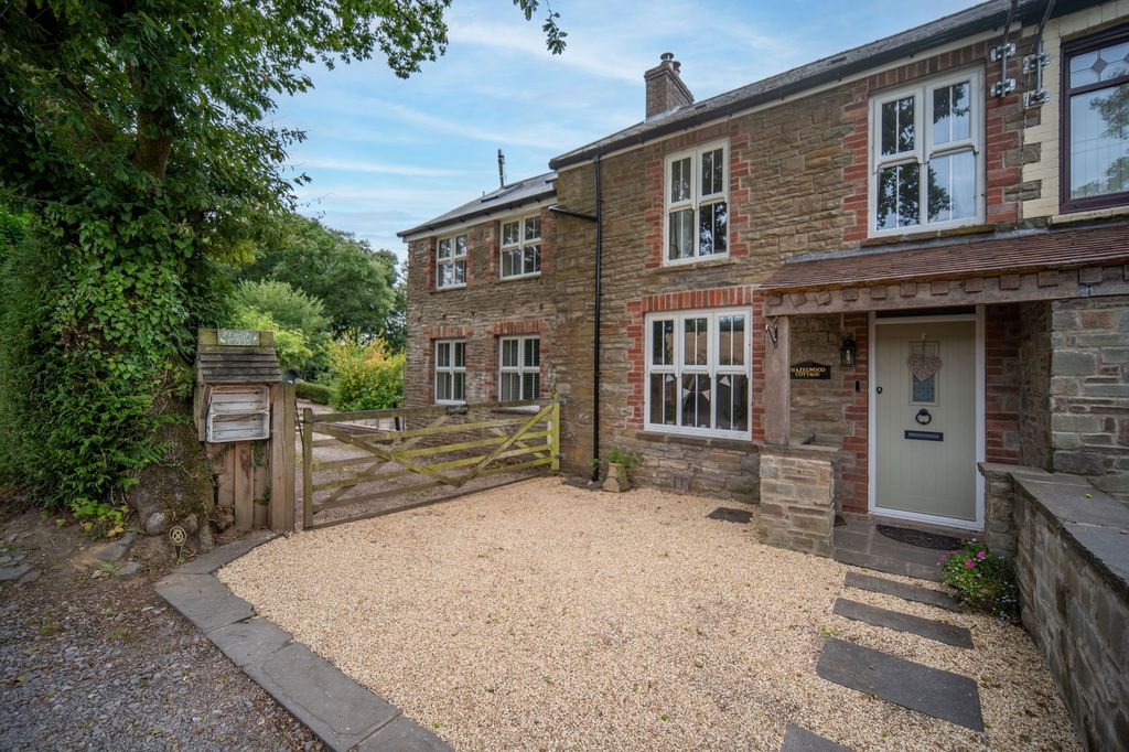Property photo 1 of 36