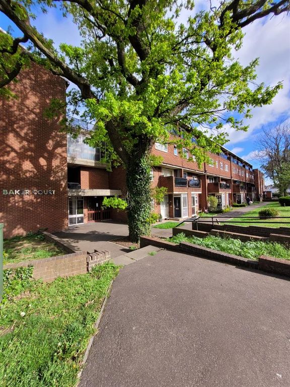 Property photo 1 of 11