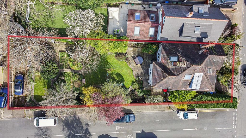 Property photo 2 of 30