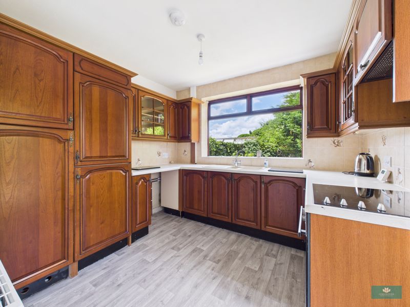 Property photo 3 of 16 Photo 6