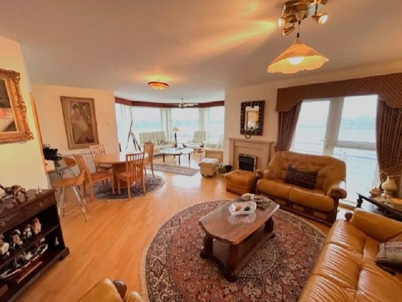 Property photo 2 of 17 Photo 2