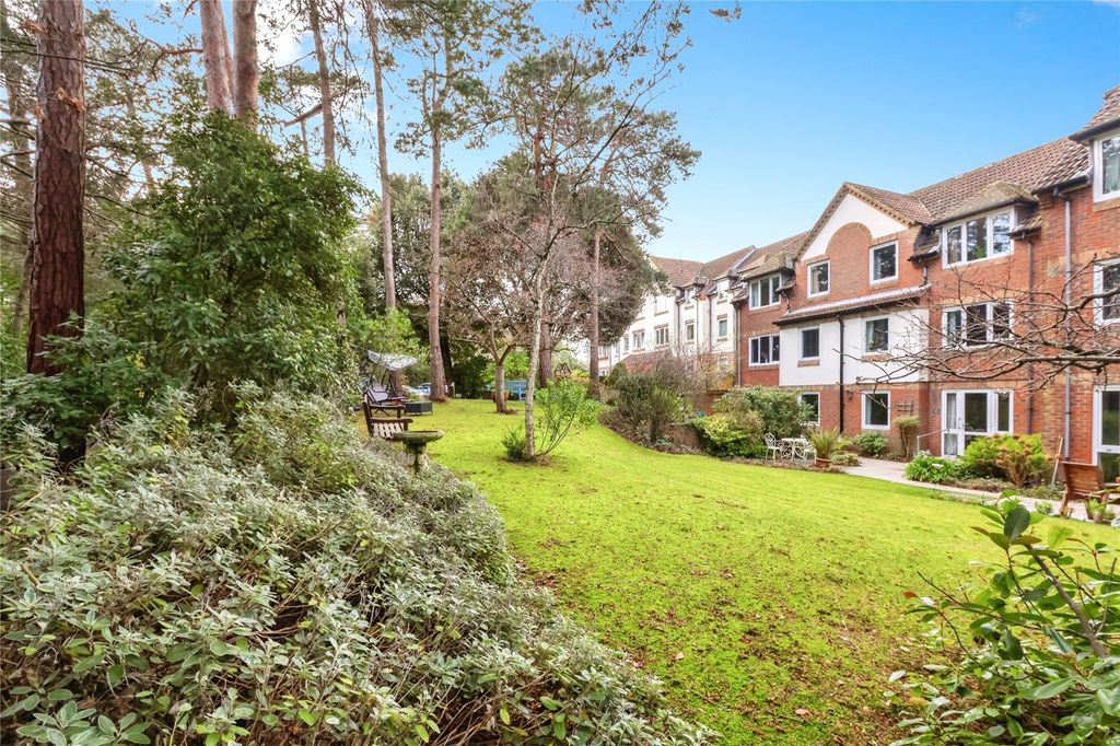 Property photo 3 of 23 Picture No. 42