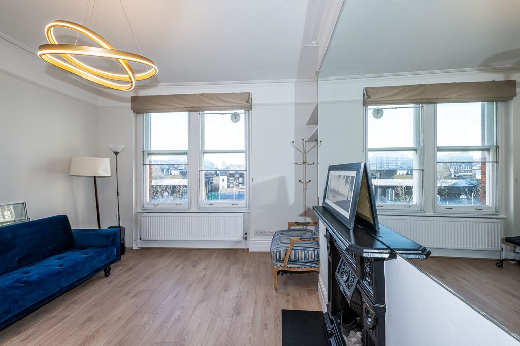 Property photo 2 of 7