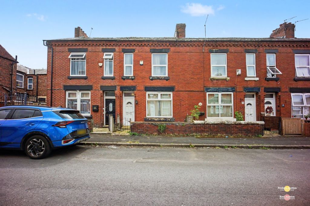 Property photo 1 of 12