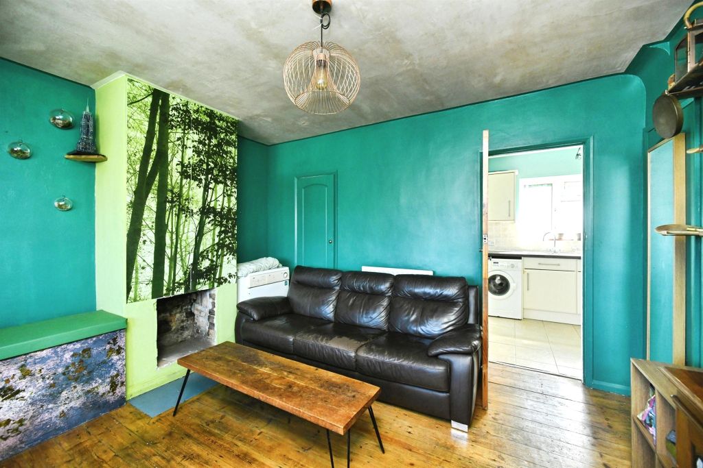 Property photo 2 of 20