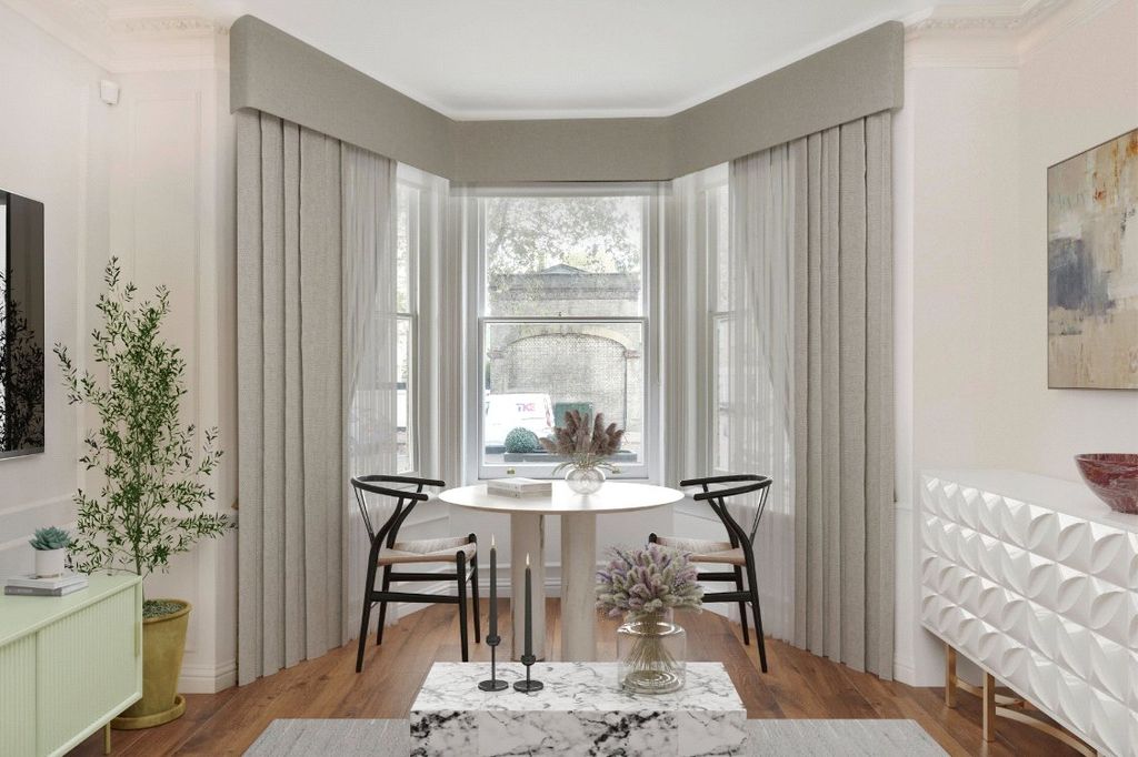 Property photo 3 of 7 Dining Room